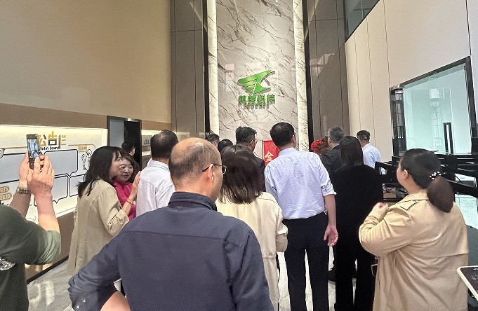 筑夢科技歡迎區(qū)政協(xié)經(jīng)科委考察交流！